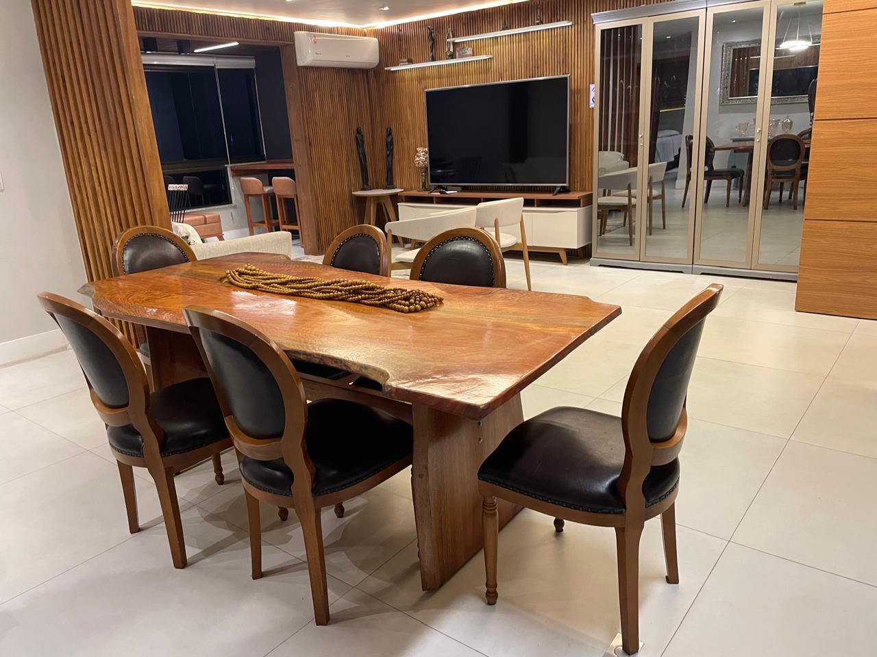 A 200m do mar em Jurerê internacional