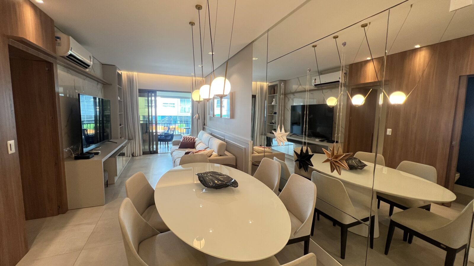 Apartamento 3 suítes a 100m do mar
